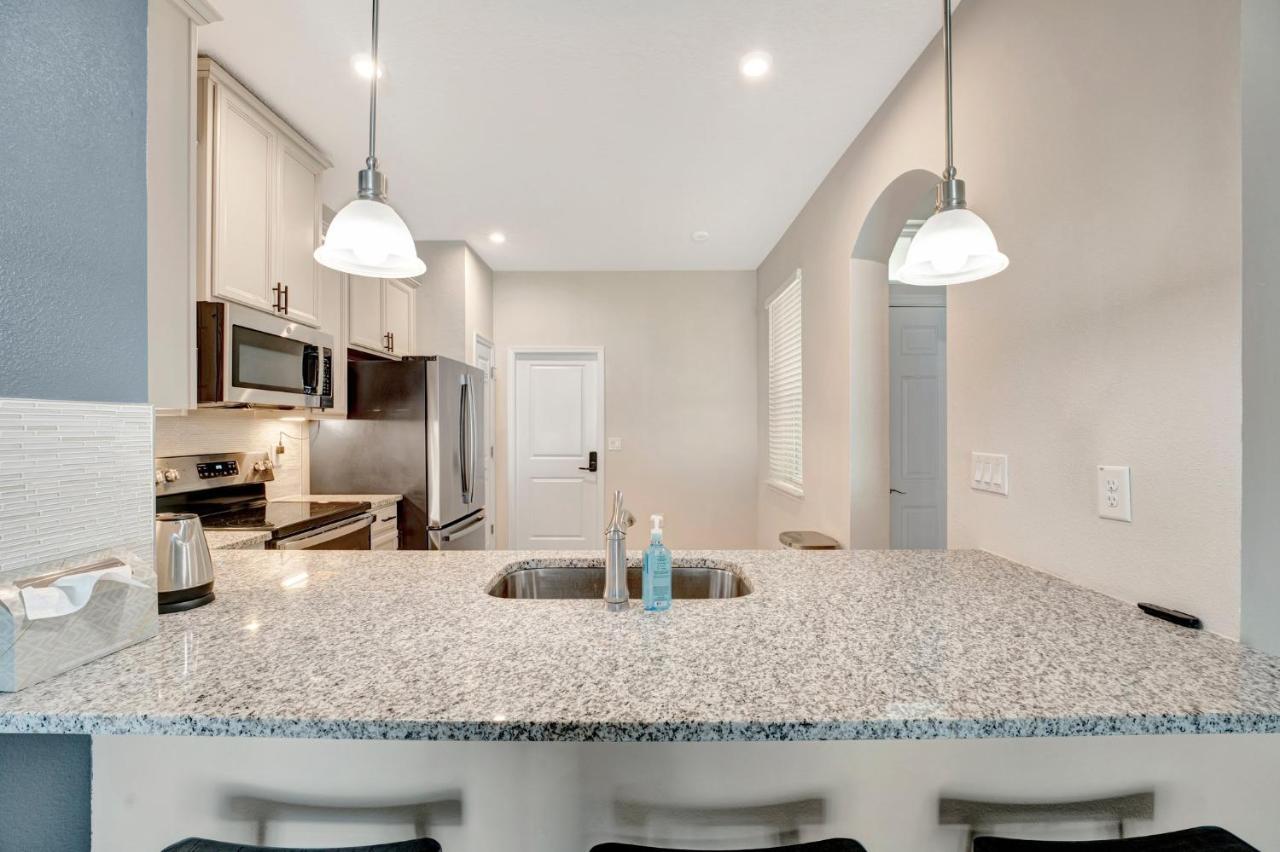 Zenhomes In Heart Of Brandon Convenient Location ภายนอก รูปภาพ